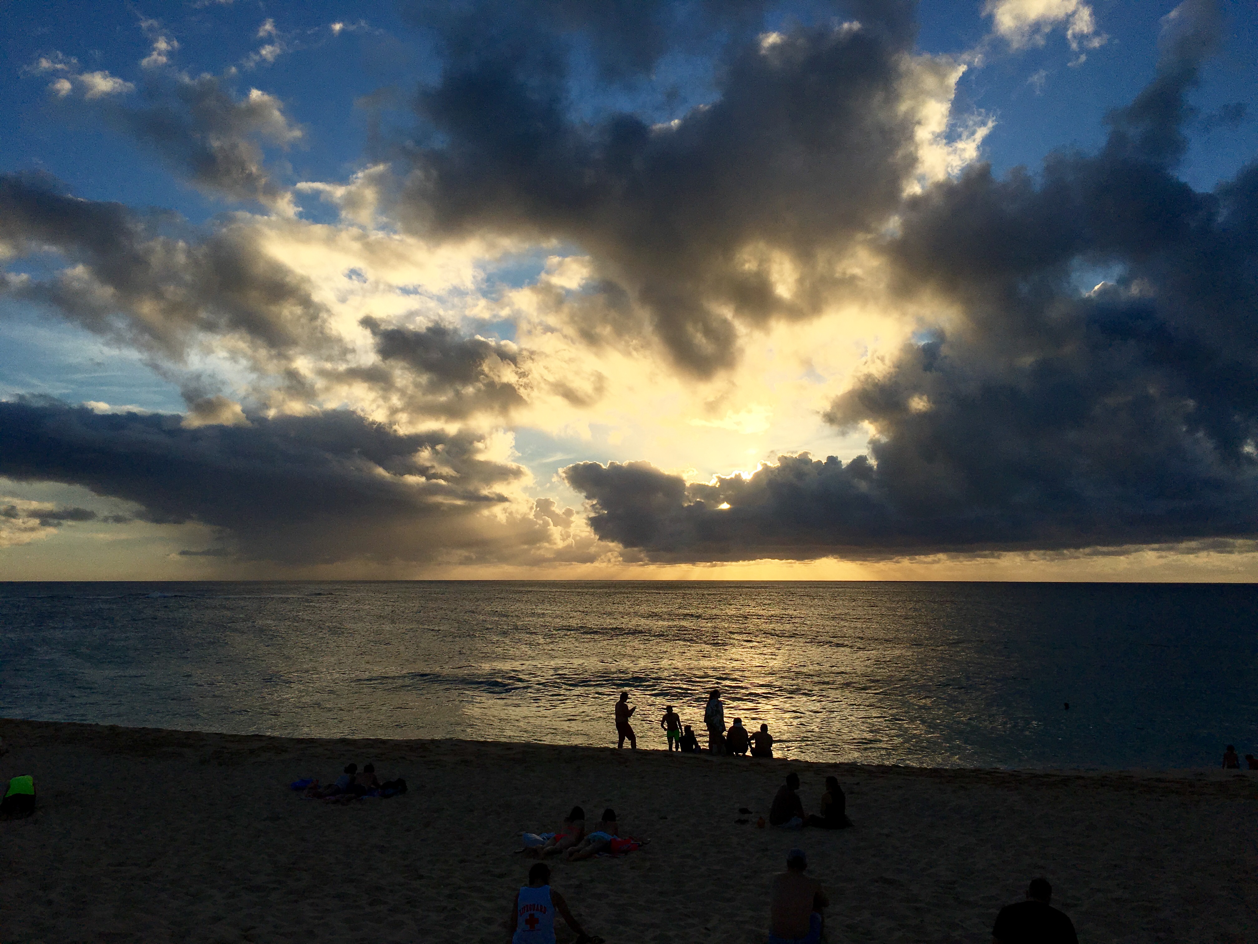 Sunset Beach on Oʻahu's North Shore — site of the Vans World Cup of Surfing