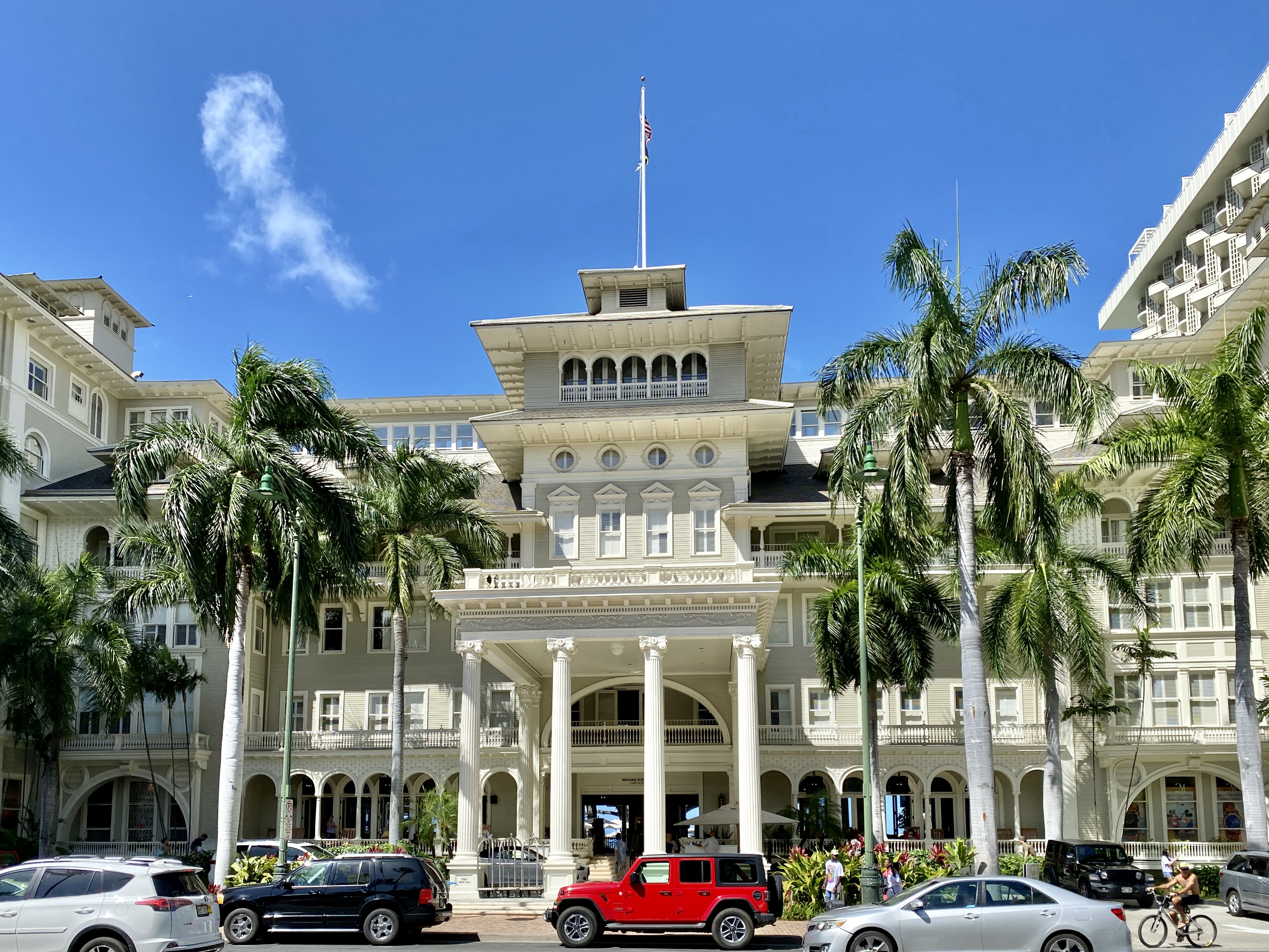 The Moana Hotel (1901) — the original Waikīkī tourist hotel